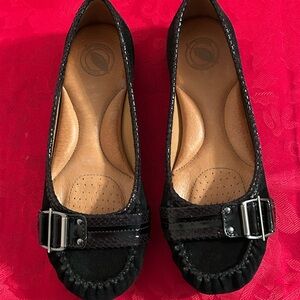 Black Buckle Flats
